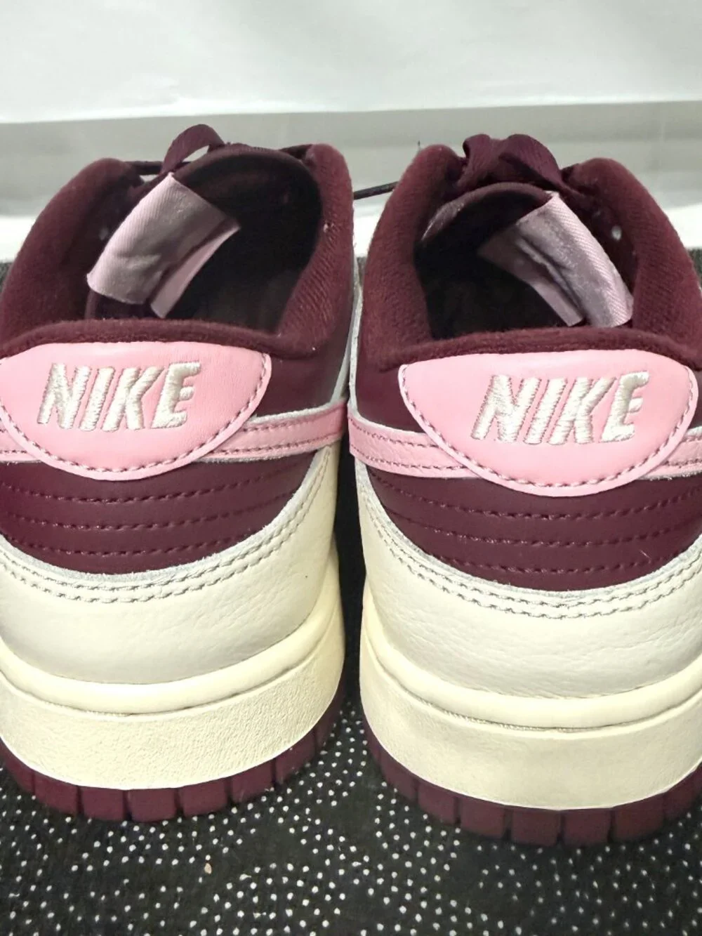 Nike Dunk Low Premium Valentine's Day Burgundy/Pink Men's size 9.5/Women's 11